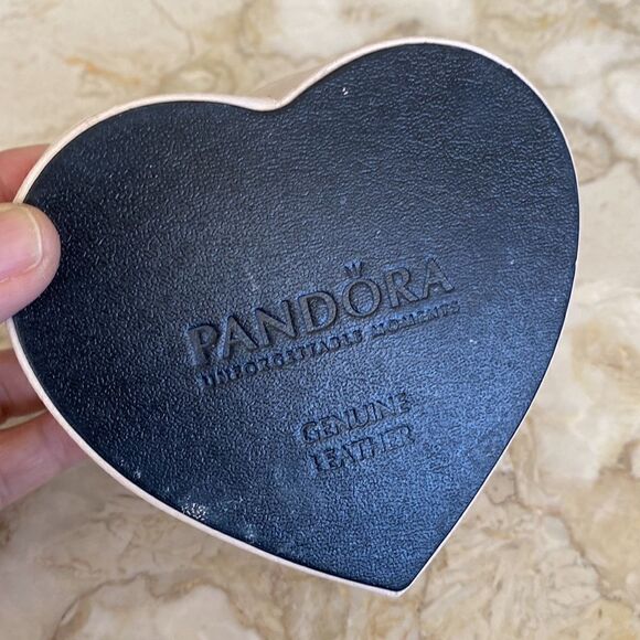 Pandora Genuine Leather Heart Shaped 2-Level Storage Box - Picture 7 of 8